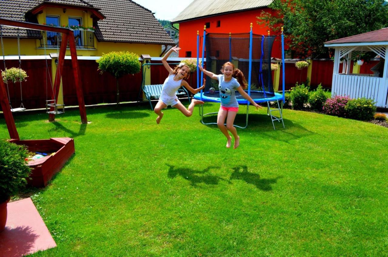 Apartmany Riviera A Chalupa Riviera Liptov, Bešeňová Екстериор снимка