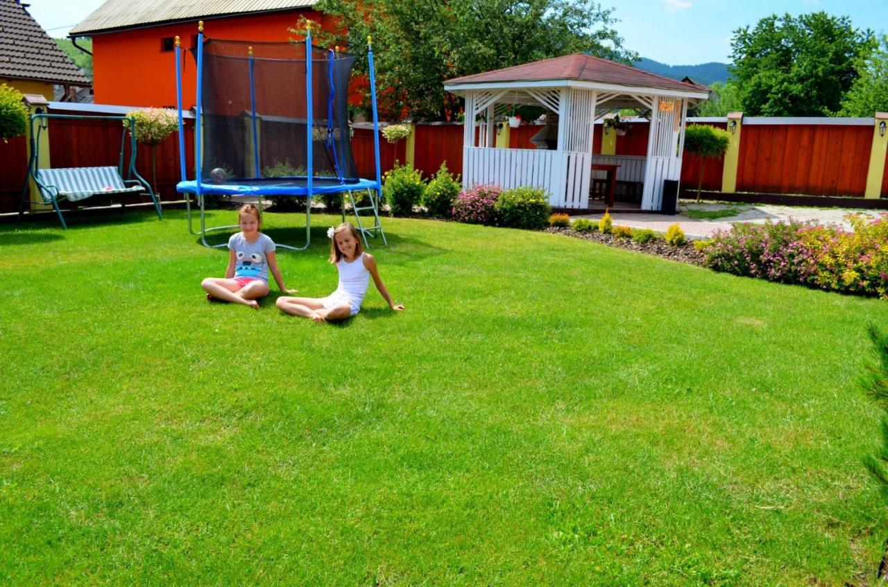 Apartmany Riviera A Chalupa Riviera Liptov, Bešeňová Екстериор снимка