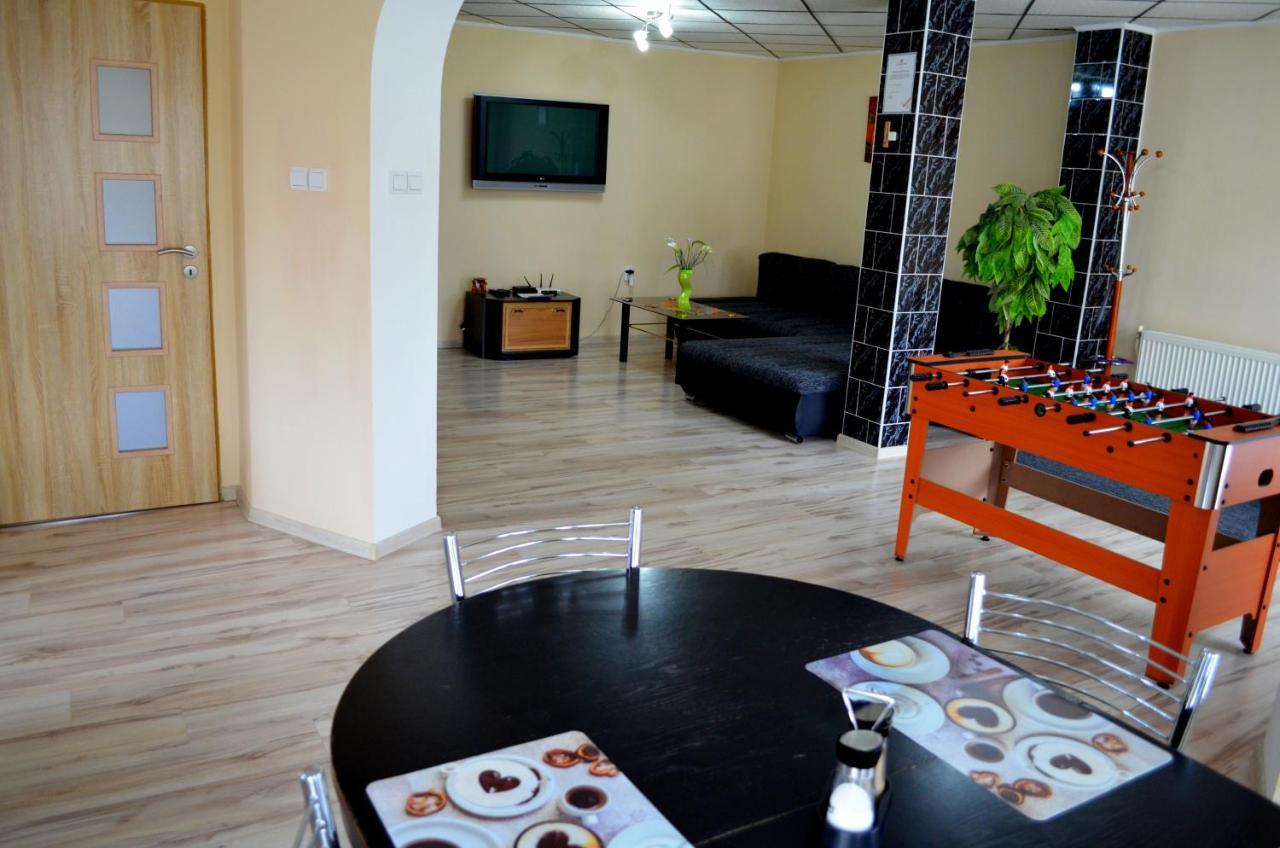 Apartmany Riviera A Chalupa Riviera Liptov, Bešeňová Екстериор снимка