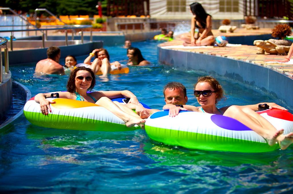 Apartmany Riviera A Chalupa Riviera Liptov, Bešeňová Екстериор снимка